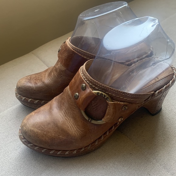 Frye Women's Light Brown Leather Slip-On High-Heel Clogs Size 6 - Picture 3 of 16
